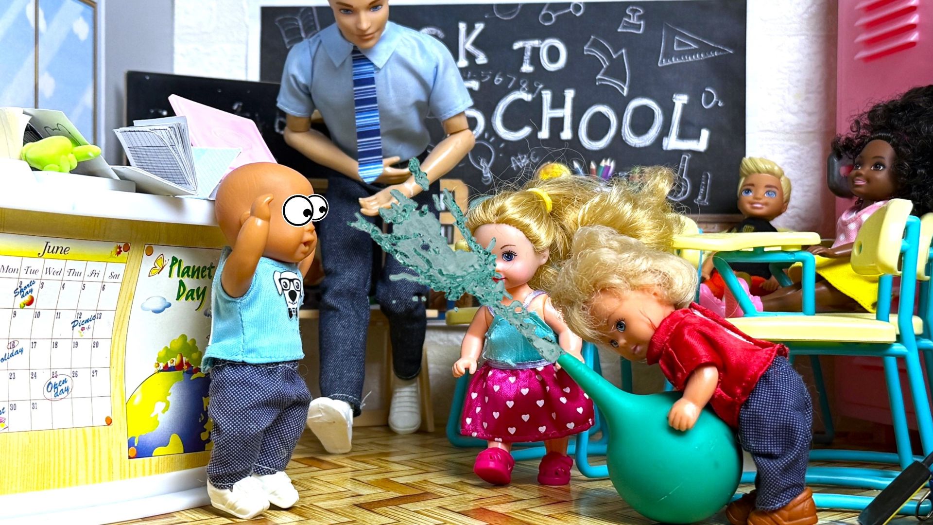 МАКС МОКРЫЕ ШТАНИШКИ🤣🤣🤣💦 ВЕСЁЛАЯ ШКОЛА куклы Барби мультики ДаринелкаТВ смотреть онлайн