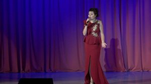 "А снег идёт". Исполняет Инна Габбасова.