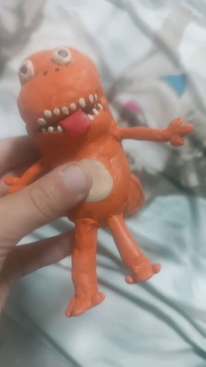 леплю персонажа на комментарий.