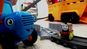 Синий трактор и паровозики