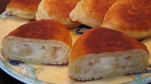 Жареные творожные пирожки с яблоками