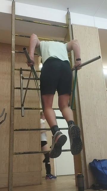 ДЕНЬ 81 НА ТУРНИКЕ смотреть онлайн