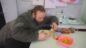 Как вкусно кушаю Вилки и ложки больше не нужны Утро Сибирь