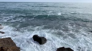 МОРЕ КРАСИВО ШУМИТ