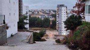 Турция, Мерсин: вид с балкона -сезонное явление...