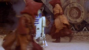 Star Wars A New Hope - Luke Skywalker Meets R2-D2 and C-3PO [CLIP]  TNT