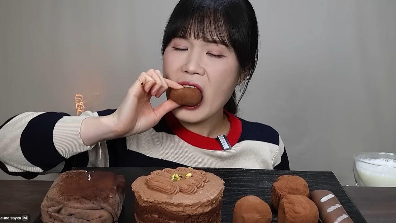 🔥🍲 Мукбанг и Mukbang : ДУБАЙСКАЯ РОСКОШЬ! 🌴 Печенье, торт и шоколад | ASMR Десерты смотреть онлайн