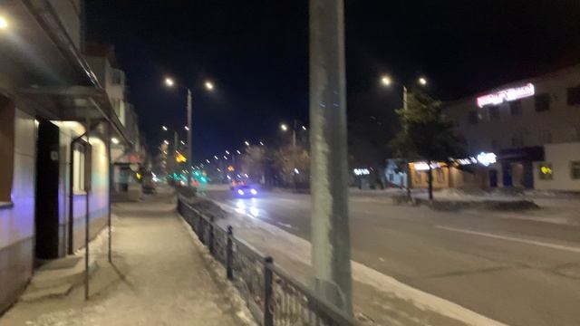 Прогулка по вечернему городу Свободный смотреть онлайн