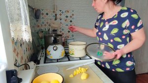 Не подумавши.. Все время в стороне.