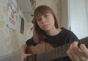 Булат Окуджава — «Здесь птицы не поют».