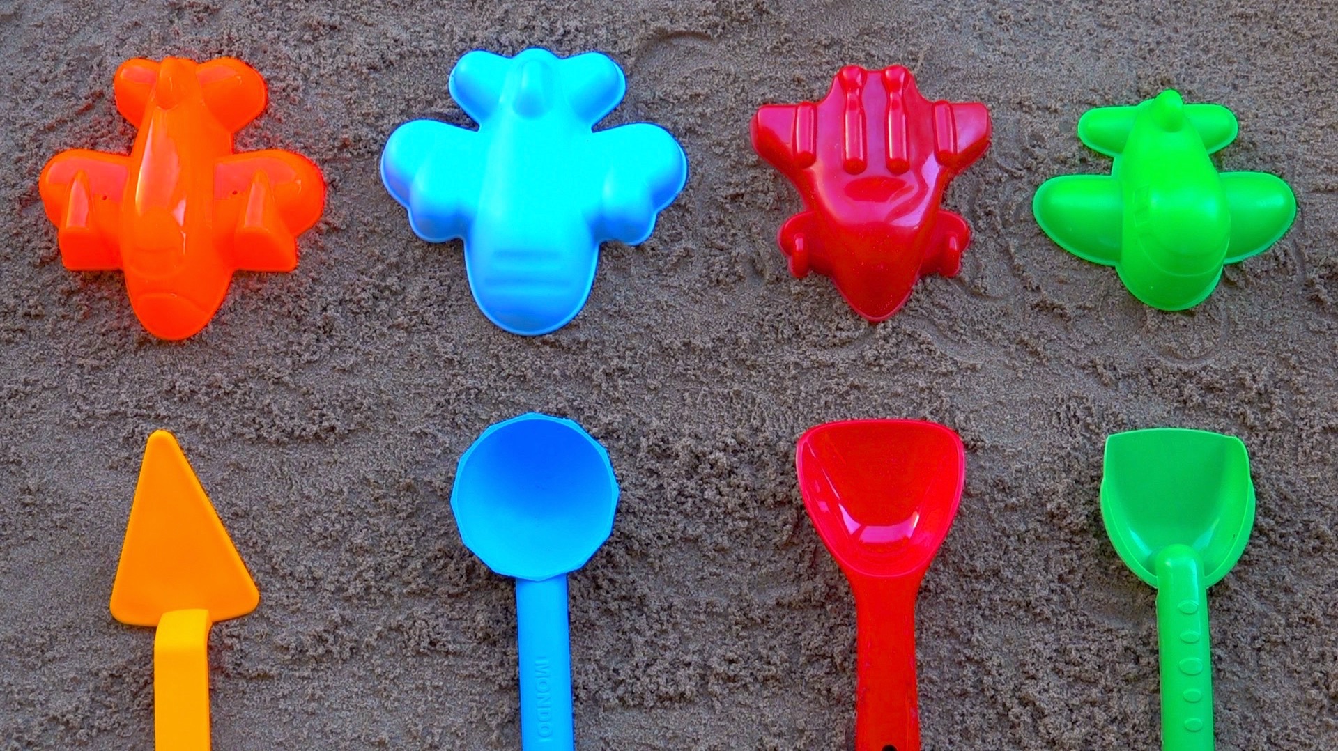 Учим Цвета | Цветные Самолетики В Песочнице | Мультики Для Детей Про Транспорт | Для Малышей смотреть онлайн