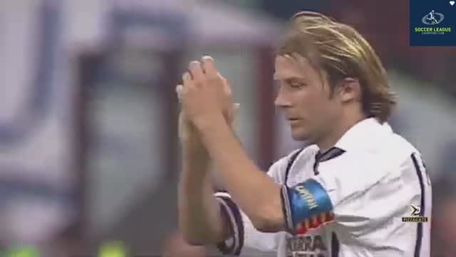 Бавария — Валенсия. Финал Лиги чемпионов 00/01 смотреть онлайн