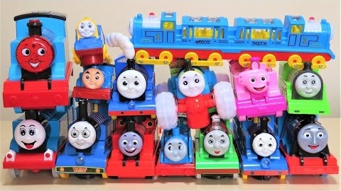 Вставьте батарейки в забавные батарейки в паровозик Томаса смотреть онлайн