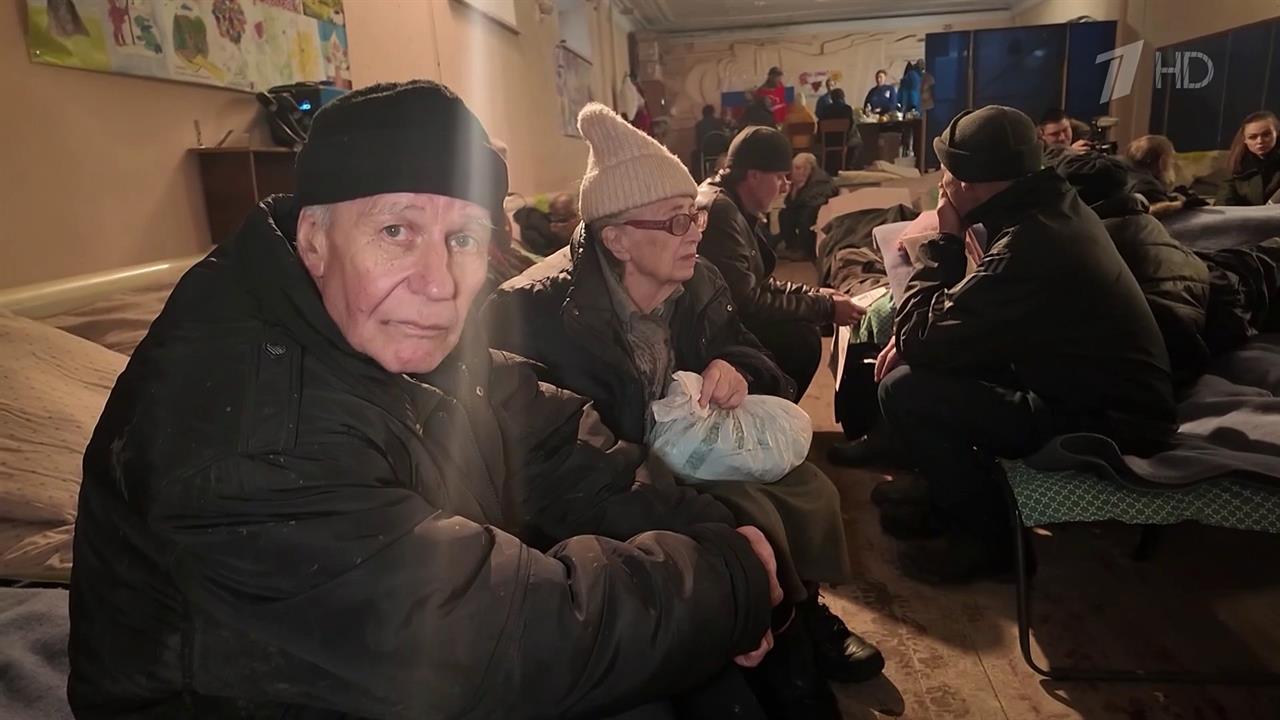 Мирные жители Донбасса рассказали, как им чудом удалось спастись под обстрелами украинских боевиков. смотреть онлайн