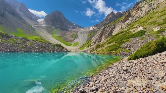 Норвегия в 4K ULTRA HD 60FPS — Успокаивающие виды с музыкой 🌊🏔️ смотреть онлайн