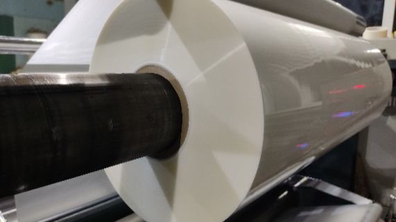 Резка пленки для ламинатора 3 втулка 3000 метров 3 ручья