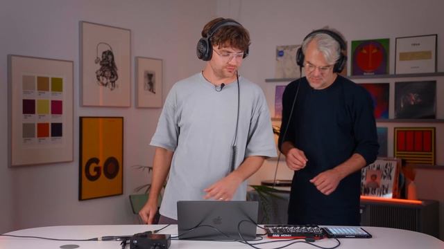 4.02 - Building Loops & Live Jamming смотреть онлайн