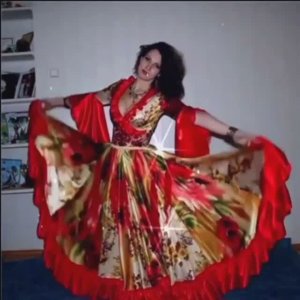 Красивая цыганская песенка - мэ тут камам