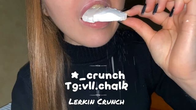 Мокрый хрустКрошке из Ассорти Мела Мел Метель 