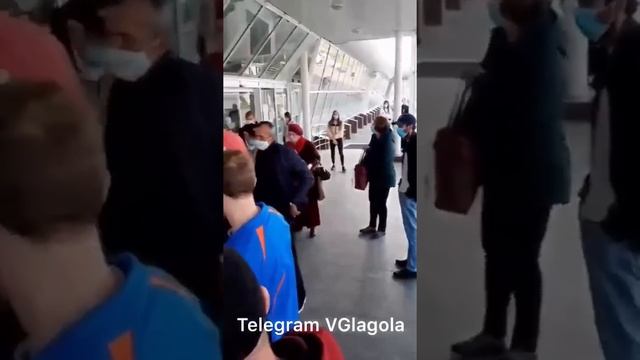 Прилетевшие из Вьетнама пассажиры штурмуют аэропорт Борисполь