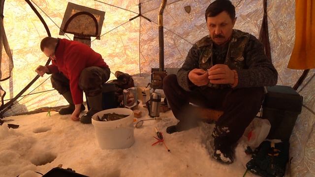 Унская губа .Кинжуга ,ловим навагу смотреть онлайн