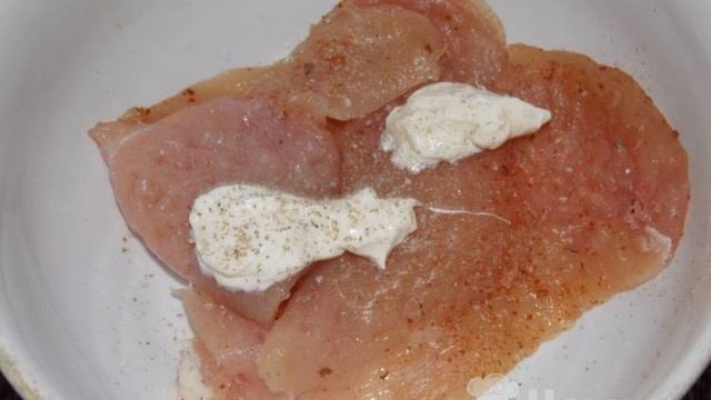 Куриные рулетики с вялеными томатами