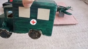 Поделка из картона на военную тему.