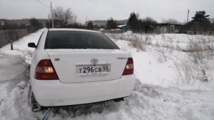 Toyota Corolla 4wd и УАЗ Патриот в глубоком снегу