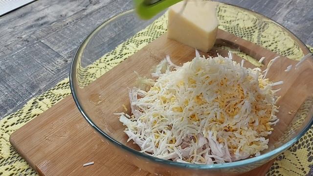 #Готовимвместе #Салаты #Салатскурицей #рецептысалатов Такой салат вы еще не пробовали "Цыпочка"