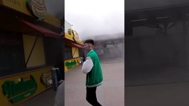 На Ленинградском вокзале загорелось кафе, а на станции Бирюлёво-Товарная сошли с рельсов вагоны