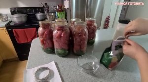ЗАСОЛКА ПОМИДОР С МОРКОВНОЙ БОТВОЙ. ПОМИДОРЫ ПОЛУЧАЮТСЯ КАК В МЕДОВОМ РАССОЛЕ.