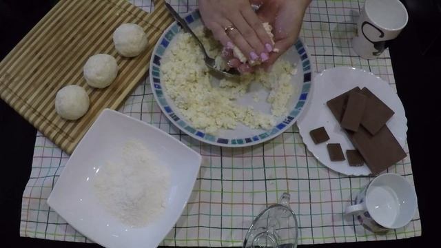 СЫРНИКИ С СЮРПРИЗОМ смотреть онлайн