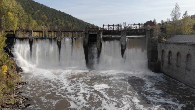 Видеоурок №2 «Что угрожает Волге » смотреть онлайн