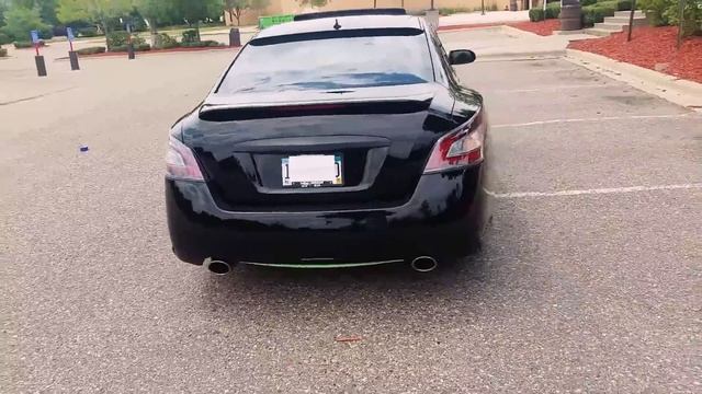 FAMOUS Black and Green Custom Nissan Maxima смотреть онлайн