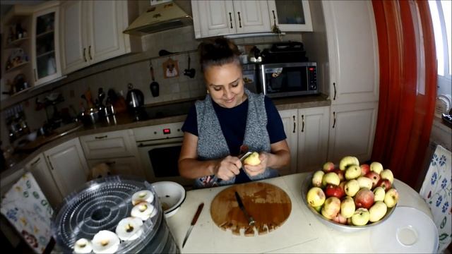 Сушеные яблоки на зиму.Яблочные снеки.