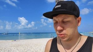 Бессмысленный и глупый обзор мексиканского пива Corona Extra с пляжа в Мексике