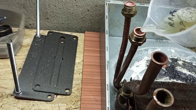 Заливка концентрата кислоты в контур ГВС битермического теплообменника. смотреть онлайн