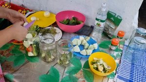 РЕЦЕПТ ПОКОРИЛ ВСЕХ! АССОРТИ на ЗИМУ из огурцов, помидоров, кабачков, перца и лука. Ярко и вкусно!