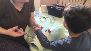 Как правильно сделать укол ребенку дома