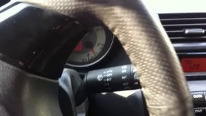 mazda 3 1.6AT скрип при повороте руля 1ч.