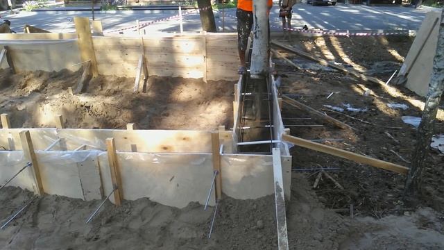 Заливка бетонного фундамента под баню смотреть онлайн