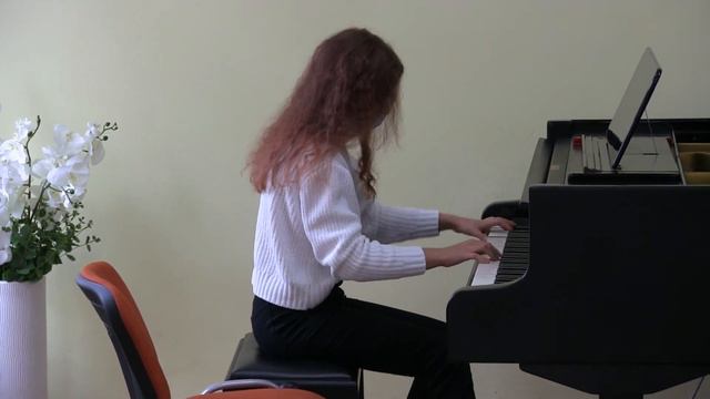 Робота над подоланням складностей в осягненні фактурного та драматургічного аспектів музичного твор смотреть онлайн