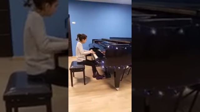 А.Скарлатти-Испанские Фоллии.          Марика Айцурадзе 4 кл (Грузия). Педагог Нана Пруидзе. смотреть онлайн