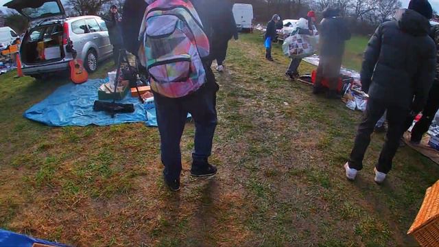 карбут в Англии, другими словами барахолка, блошиный рынок, Carboot обзор