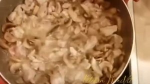 Азу из индейки с грибами.