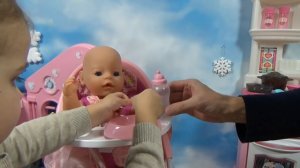 Стульчик для кормления Беби бон распаковка играем куклой кормим куклу Baby Born
