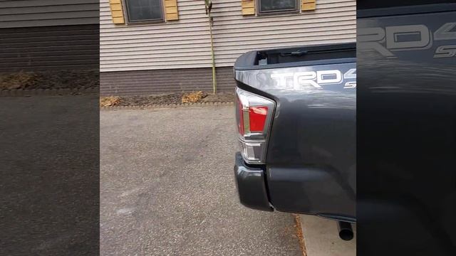 Walk around of a 2023 Toyota Tacoma TRD Sport, MT, TRD lift kit, 265 70r17 смотреть онлайн