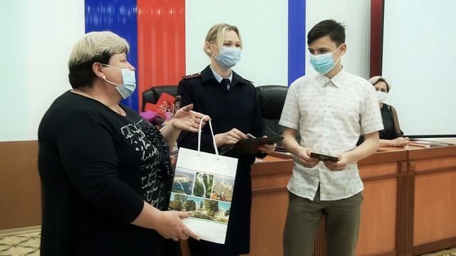 ТОРЖЕСТВЕННОЕ ВРУЧЕНИЕ ПАСПОРТА РФ смотреть онлайн