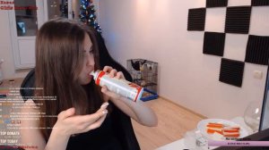 Как Понравиться Девушке ? Стримерша AhriNyan Танцует И Флексит