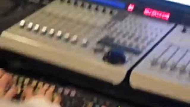 Midnight Outlaw in the Studio смотреть онлайн